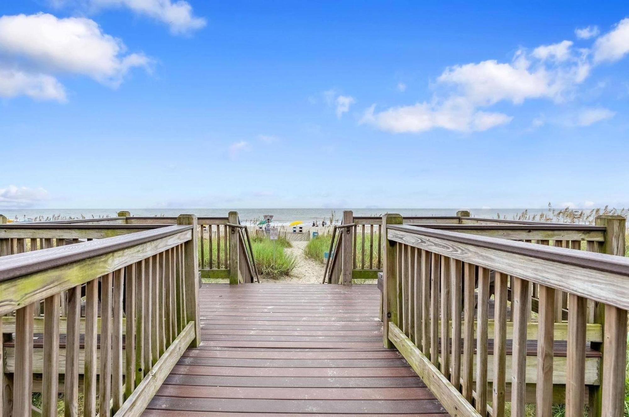 Villa Camelot By The Sea 1206 Myrtle Beach Exterior foto